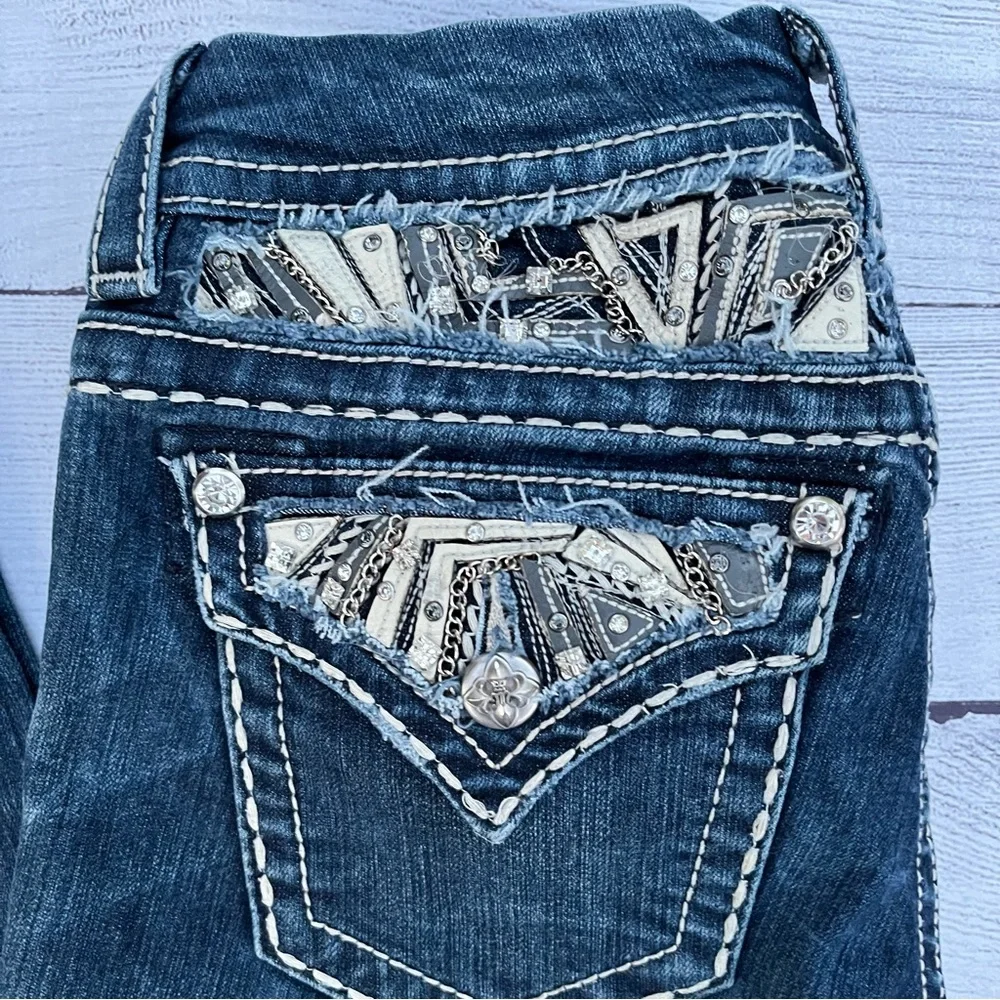 Miss Me Embellished Jeans with Rhinestone Details - Picture 5 of 13